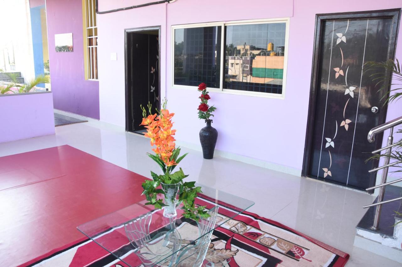 H P Homestay دهرواد المظهر الخارجي الصورة